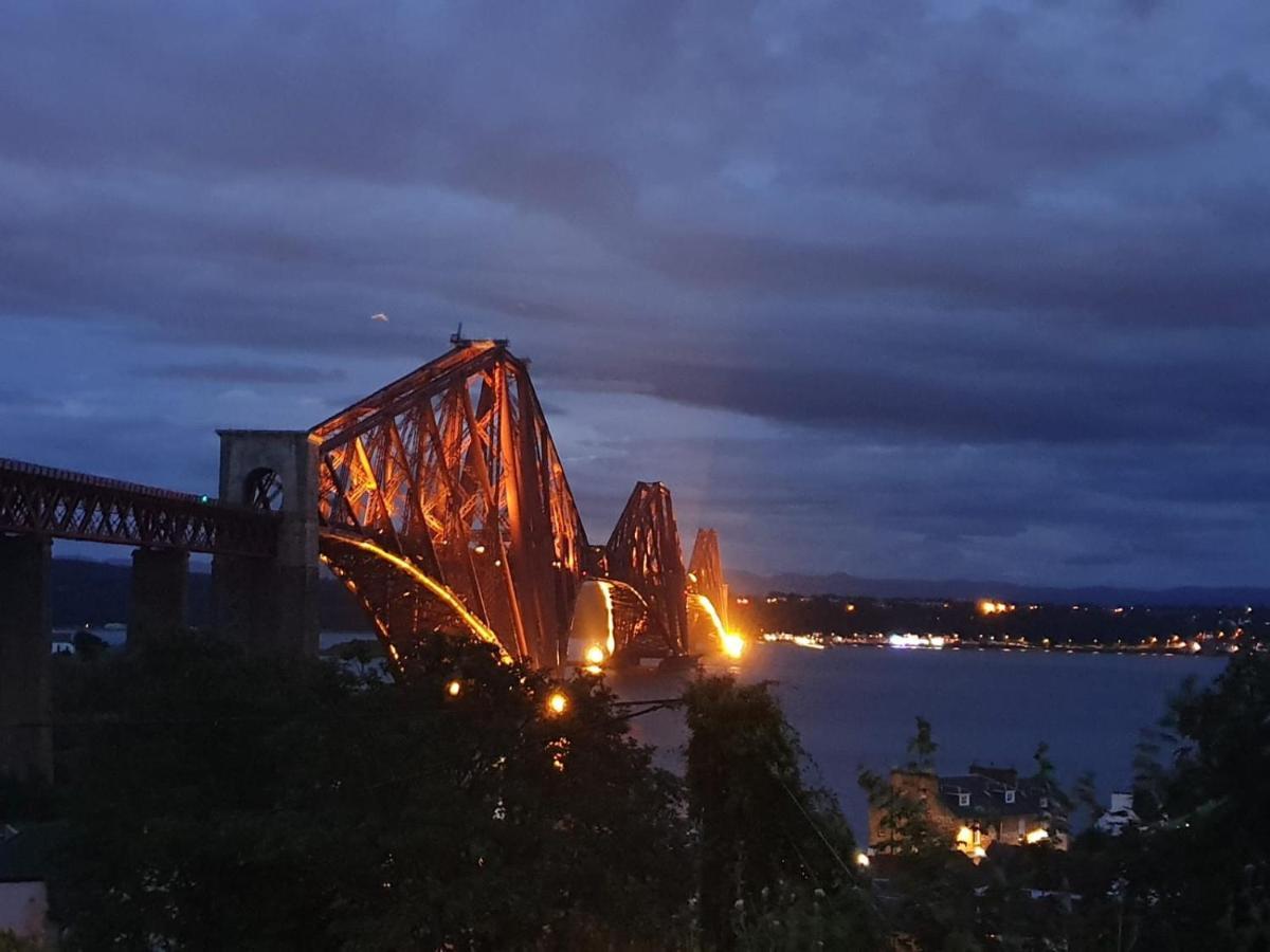 Three Bridges Waterfront * North Queensferry