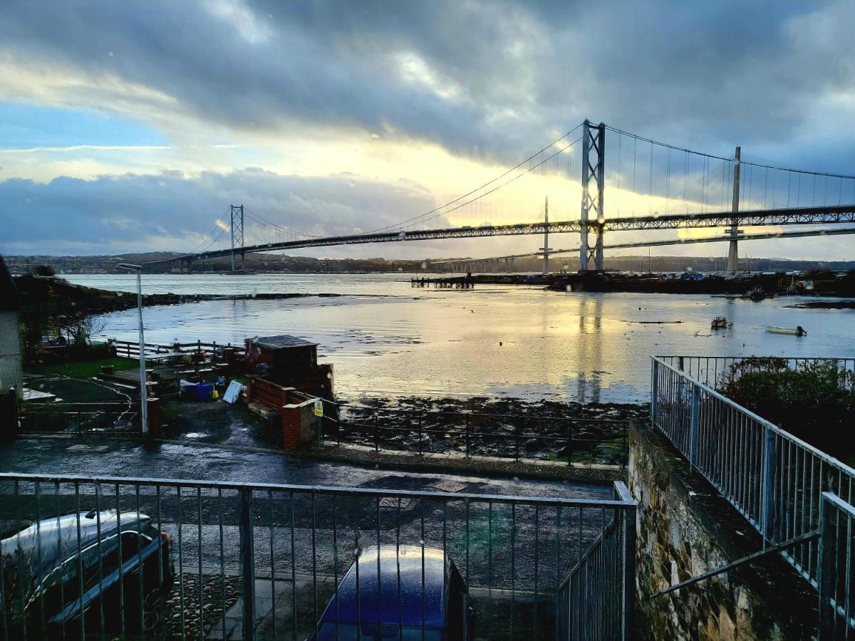 Holiday home Three Bridges Waterfront