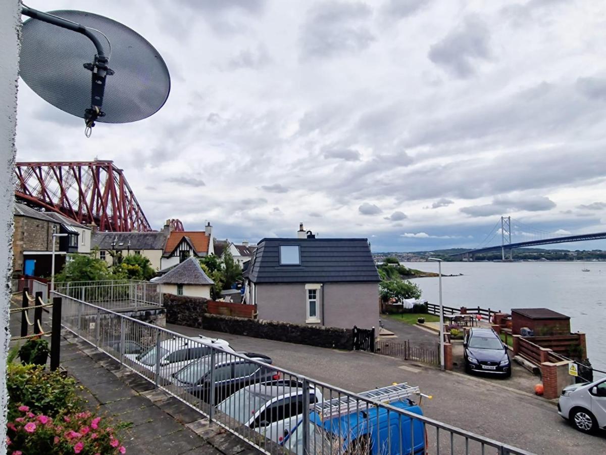 Holiday home Three Bridges Waterfront